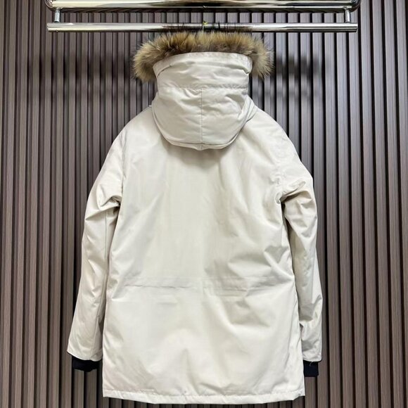 🍻🍻2024 Canada goose new down jacket - Picture 2 of 8